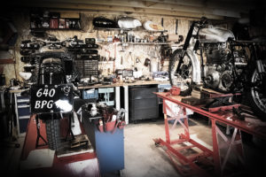 atelier, motos, anciennes, maine et loire, triumph, ktm