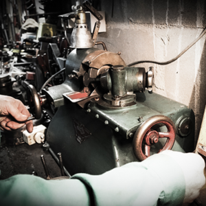 atelier, motos, anciennes, maine et loire, triumph, ktm